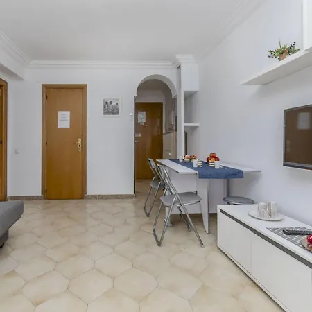 Dms1 By Interhome